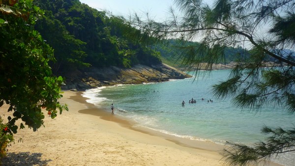 Praia do Éden Guarujá