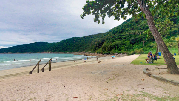 Praia do Guaiúba Guarujá