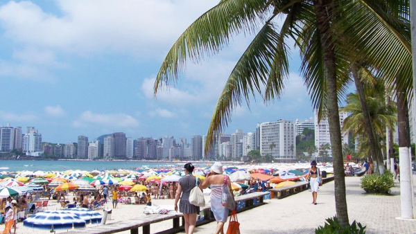 Praia das Pitangueiras Guarujá