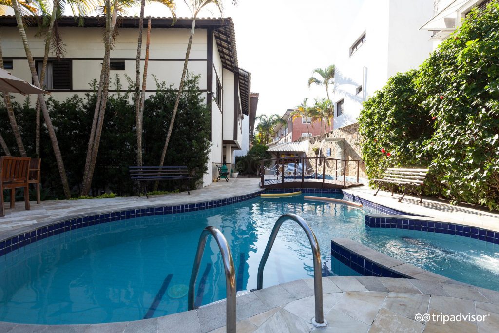 pool--v169416015