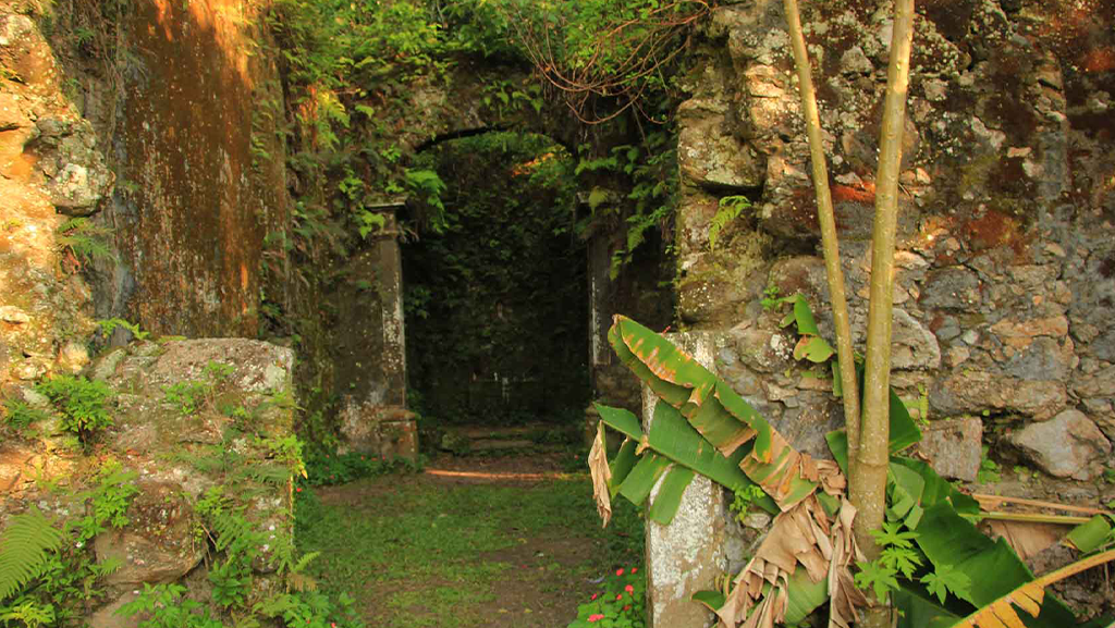 Ruínas Ermida Santo Antônio do Guaibê