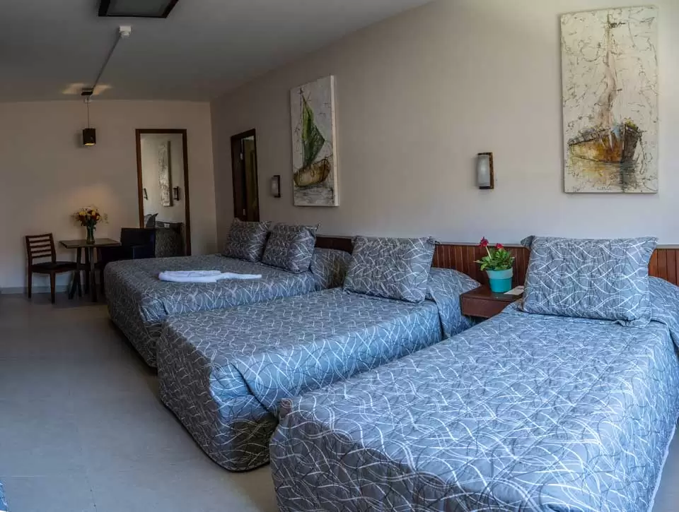 strand-hotel-guaruja-suite-familia-sem-varanda-cinco-pessoas.jpg