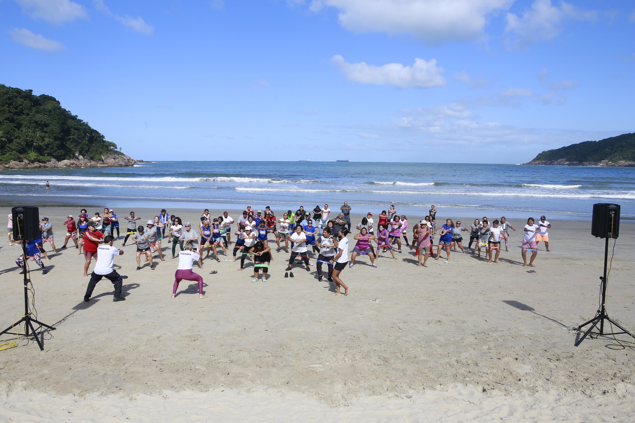 Empoderamento Feminino e Saúde com aulão na praia