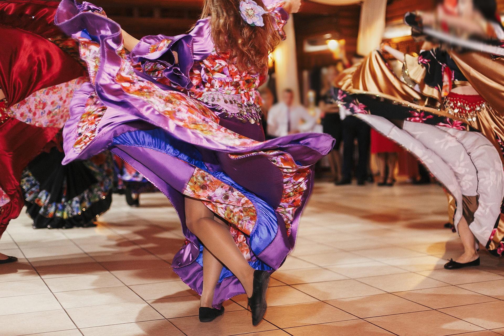 Guarujá celebra cultura cigana com grande festa