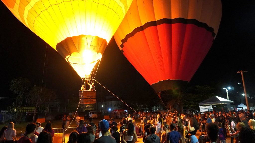 Festival de Balonismo retorna a Guarujá com cores, magia e emoção
