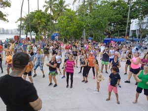 Guarujá celebra sucesso do aulão beneficente